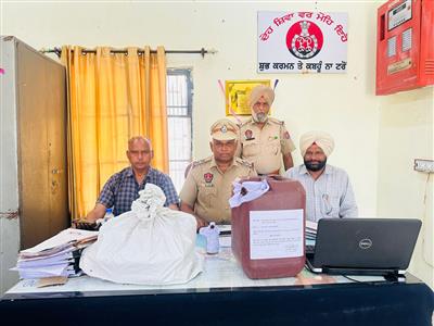 During CASO operation 15 bottles of Liquor recovered at Sirhind Railway station