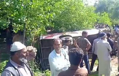 Two dead, 18 injured in J&K bus accident