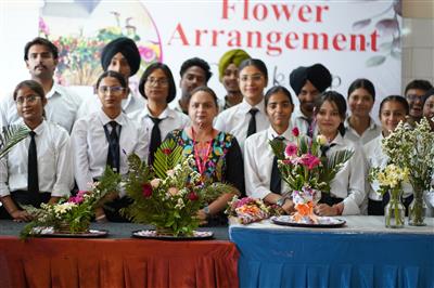 देश भगत विश्वविद्यालय ने आयोजित की फूल सजावट वर्कशॉप