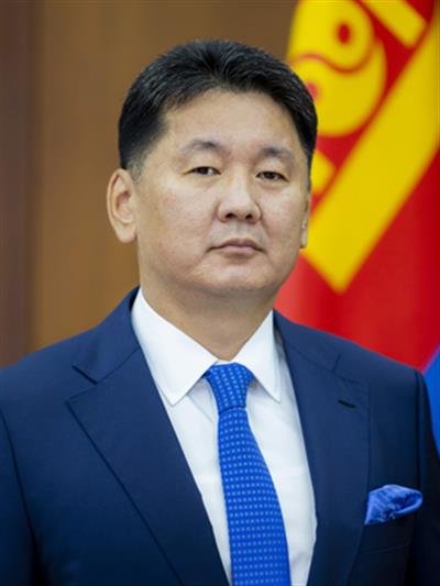 मंगोलियाई राष्ट्रपति ने राजनीतिक दलों से राष्ट्रीय हितों के लिए एकजुट होने का आग्रह किया
