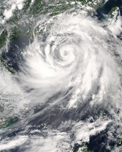 Typhoon Prapiroon brings rainstorms, strong gusts to China