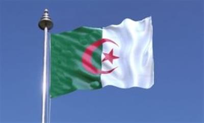 अल्जीरिया के राष्ट्रपति चुनाव के लिए तीन उम्मीदवारों को मंजूरी