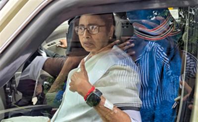 Mamata Banerjee walks out of Niti Aayog meeting alleging ‘insult’
