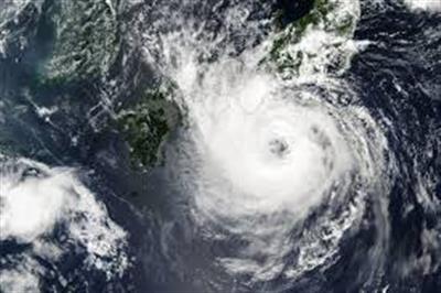 Japan on high alert as Typhoon Shanshan nears