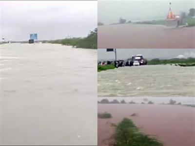 Gomti Ghat temples in Dwarka inundated, pilgrims stranded amid heavy rain