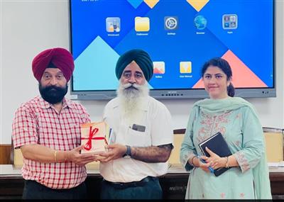 Sri Guru Granth Sahib World University Hosts Seminar on Business Management Diploma, Announces New Course