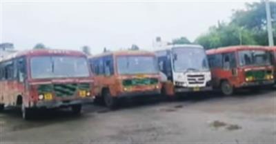 MSRTC employees go on strike, CM Shinde offers to meet on Wednesday