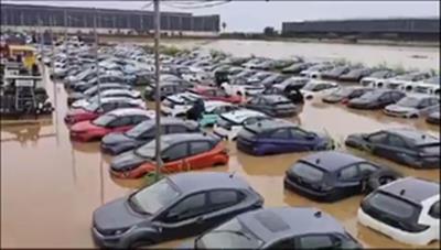 Hundreds of cars submerged in flood-battered Vijayawada