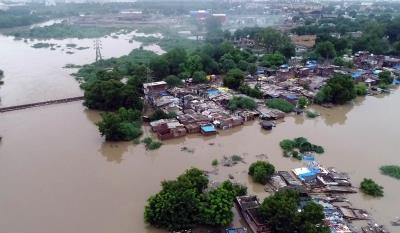 Vadodara workers demand compensation after floods displace thousands