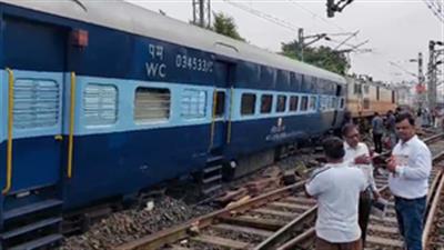 MP: Two coaches of Indore-Jabalpur Overnight Express derail, no casualties