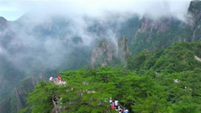 Typhoon Pulasan makes landfall in China's Zhejiang