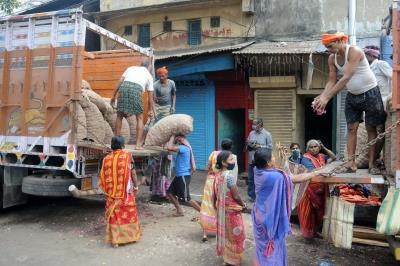 खेत और ग्रामीण मजदूरों के लिए उपभोक्ता मूल्य मुद्रास्फीति अगस्त में और कम हो गई