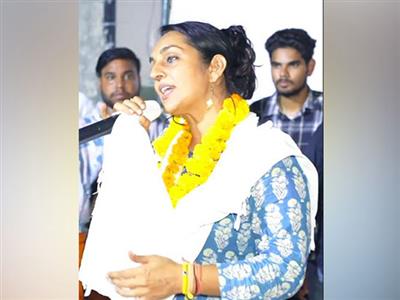 Congress suspends Chitra Sarva for six years for 'anti-party activities'