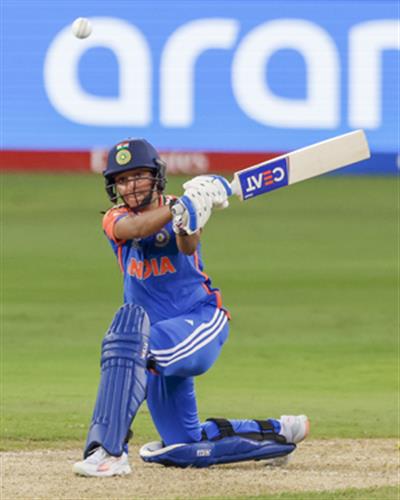 Women’s T20 WC: Harmanpreet has been more successful at four or five, says Poonam