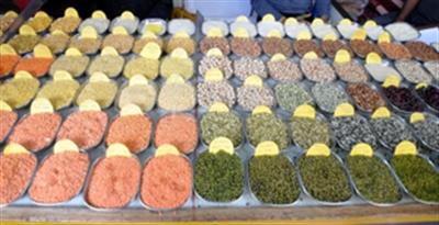 Centre asks major retailers to follow declining mandi prices of key pulses