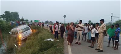 Eight foreign tourists injured in road accident in Bihar