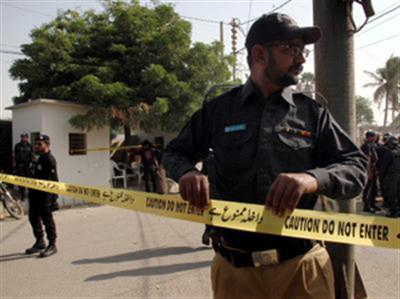 Pakistan: Two killed in attack on police vehicle