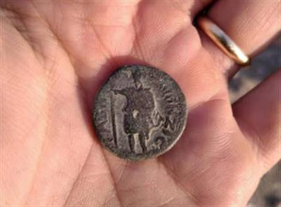 Egyptian police seize nearly 2,000 ancient Roman-era coins