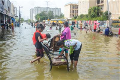 चेन्नई में भारी बारिश जारी, कई इलाकों में जलभराव