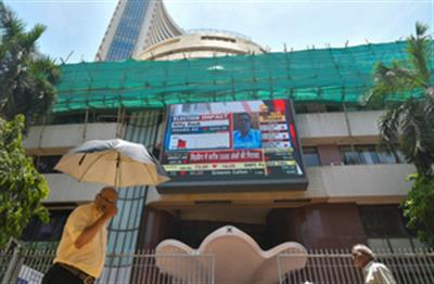 Sensex and Nifty drop lower, Tata Consumer and Kotak Mahindra Bank top losers