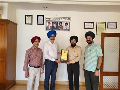 BBSBEC Associate Professor Dr. Doordarshi Singh Honored with ISTE Best Teacher Award 2024