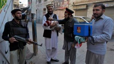 Policeman killed in terrorist attack on polio vaccination team in NW Pakistan