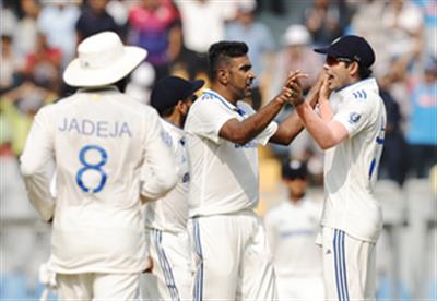 3rd Test: India grab the initiative, reduce NZ to 171/9 at stumps on Day 2