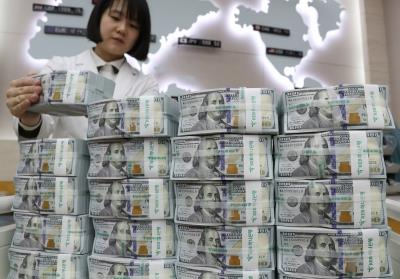 South Korea's fiscal deficit further widens this year