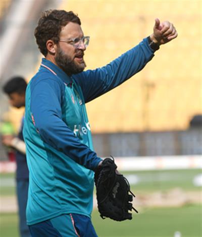 Vettori to leave Perth Test coaching duty for IPL mega auction