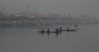 Srinagar records season's first sub-zero temperature