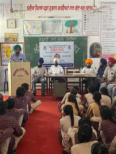 Sri Guru Granth Sahib World University Students Lead Community Outreach on Drug Awareness