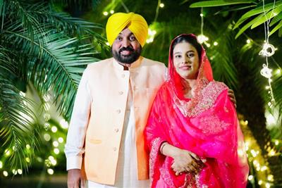 CM Bhagwant Mann wished his wife Dr. Gurpreet on her birthday