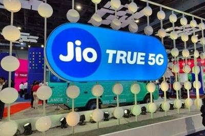 Reliance Jio loses over 1.6 crore subscribers in four months