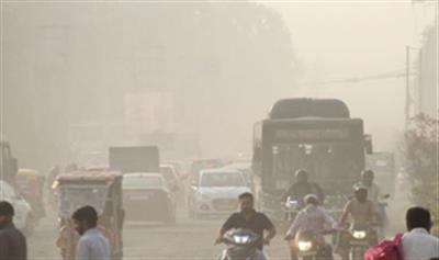 Dense fog engulfs Delhi as air quality remains 'very poor'