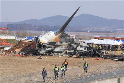 World leaders extend condolences after over 170 killed in South Korea plane crash