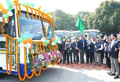 Administrator Gulabchand Kataria gave green signal to 60 new buses of CTU in Chandigarh.