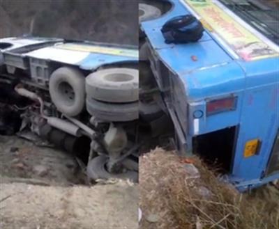 Several injured as bus overturns in Uttarakhand