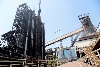 JSW Steel’s net profit plunges 70 per cent to Rs 717 crore in Oct-Dec quarter