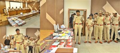 हैदराबाद पुलिस ने चार बैंक अधिकारियों समेत 52 साइबर जालसाजों को पकड़ा