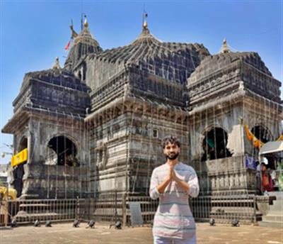 Raghav Juyal seeks blessings at Trimbakeshwar Jyotirlinga on Maha Shivratri