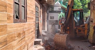 Illegal encroachment demolished at drug trafficker’s house in Mandi Gobindgarh