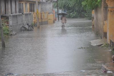 Weather dept predicts heavy rains in several Tamil Nadu districts