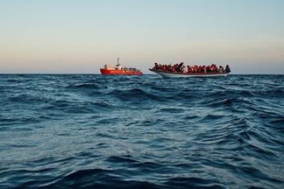 40 migrants missing, 10 rescued after shipwreck in Mediterranean