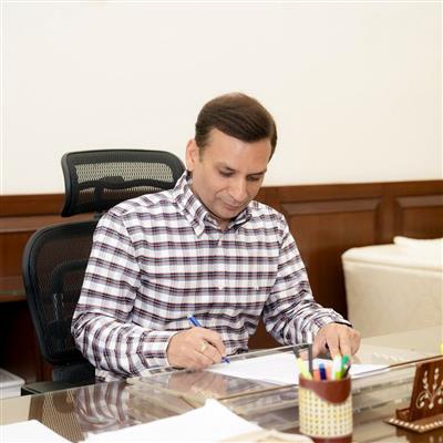 DR. RAVI BHAGAT ASSUMES CHARGE AS PRINCIPAL SECRETARY TO THE CHIEF MINISTER